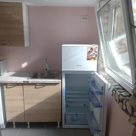 за гости иречек Apartman Várna