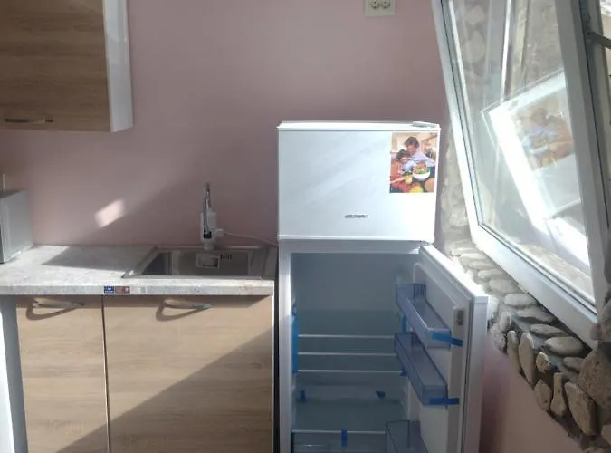 за гости иречек Apartman Várna